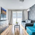 Elegance Retreat Apartament *