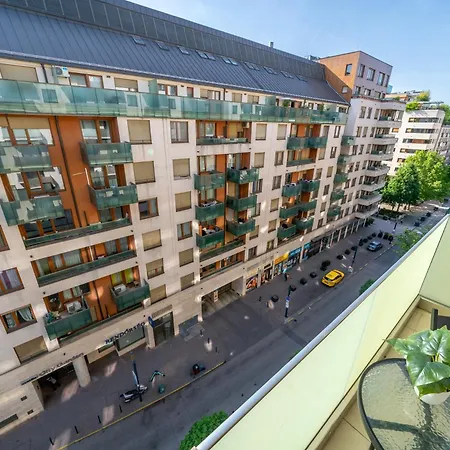 Elegance Retreat Апартаменты